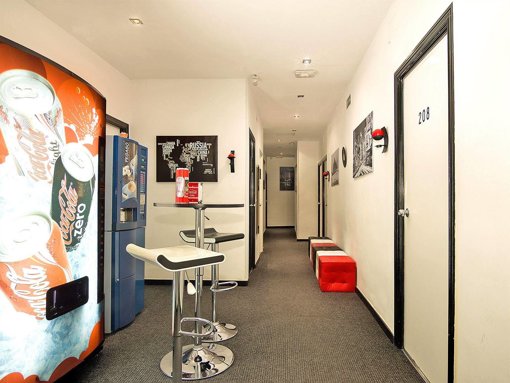 Hostal Gala Madrid Exterior foto