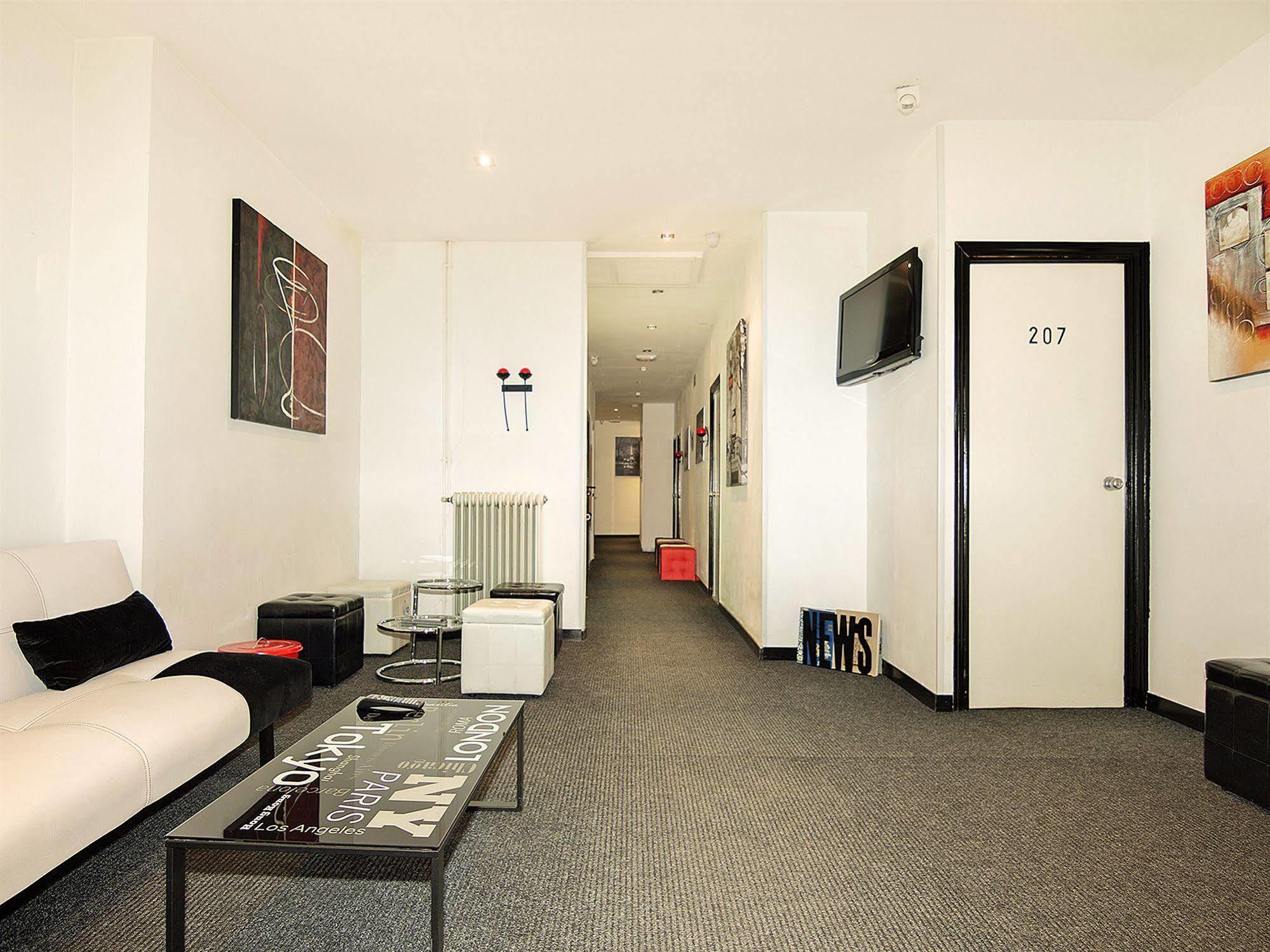 Hostal Gala Madrid Exterior foto